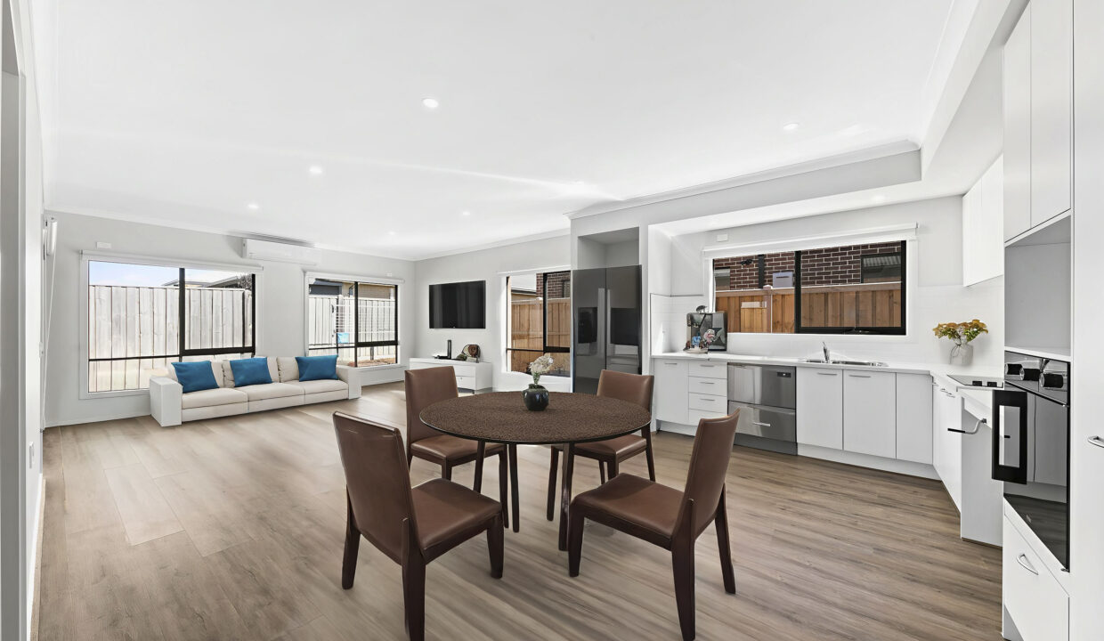 _SZ37126 - Dining Room - Standard - 7-RE HiRes-2