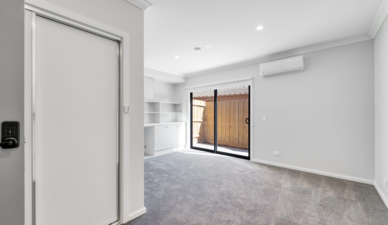 25 Argyle Cres Werribee-15