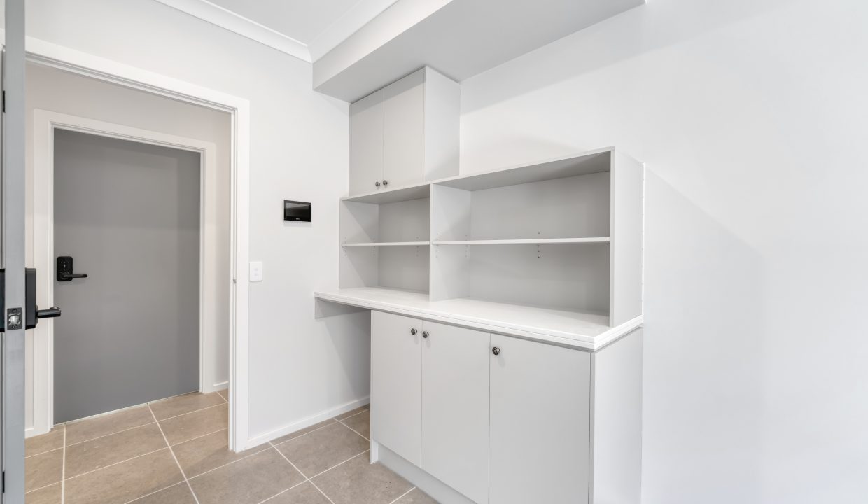 25 Argyle Cres Werribee-21