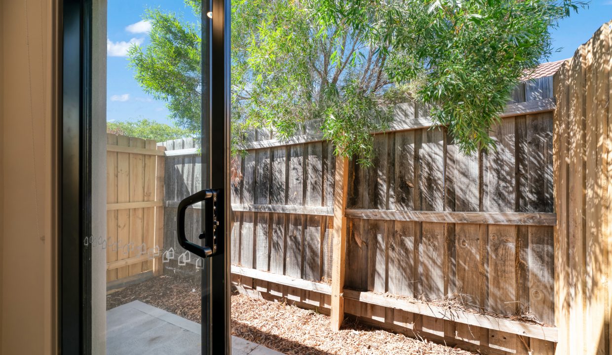 25 Argyle Cres Werribee-31