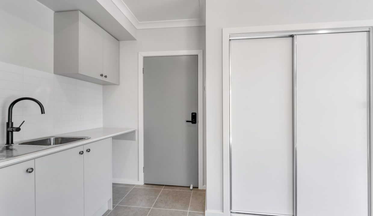 25 Argyle Cres Werribee-9