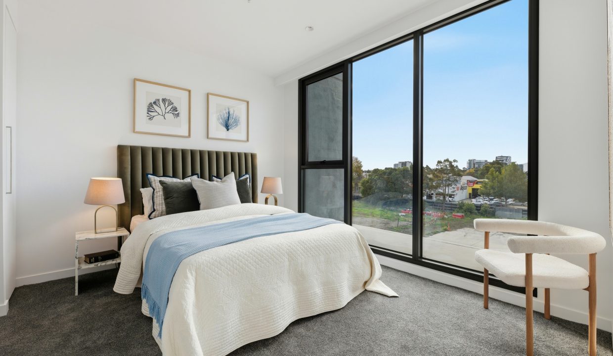 23-305_72 Albert St23